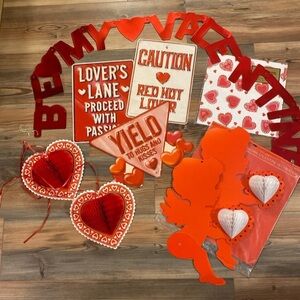 Vintage Hallmark Die Cut Valentines Day Paper Honeycomb Party Decorations & more